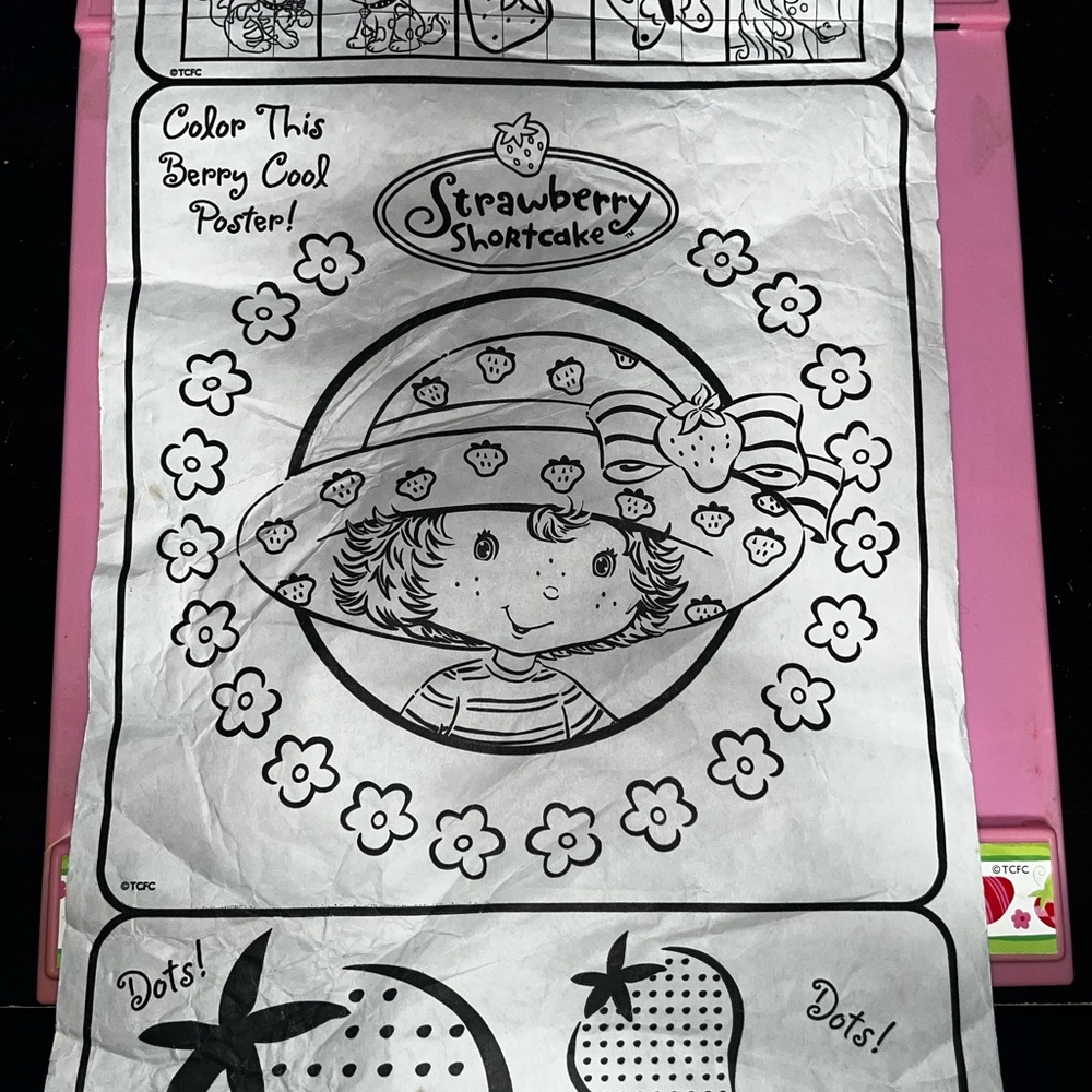 Vintage‎ 2002 Strawberry Shortcake Coloring Paper Roll Desk Rose Art Industries